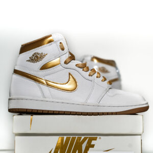 AJ1 Retro High OG "Metallic Gold"