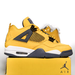 AJ4 Retro "Lightning"